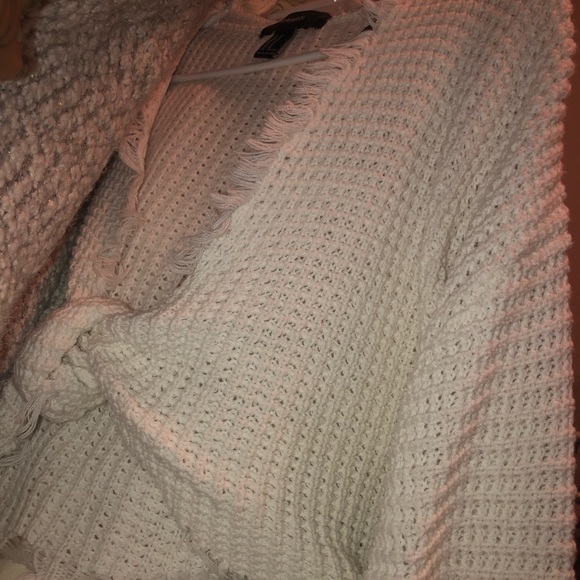 Twisted Top - Picture 3 of 3